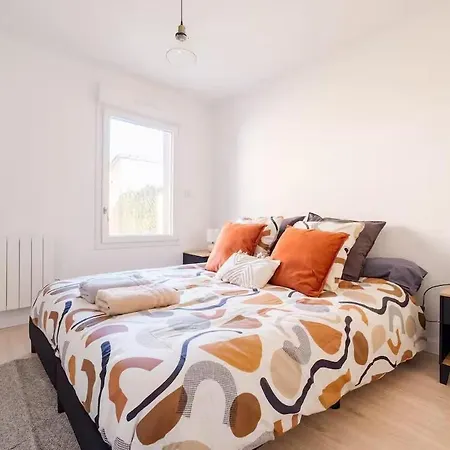 Industrial 2 Bedroom With Terrace, Parking And Wifi * تولوز