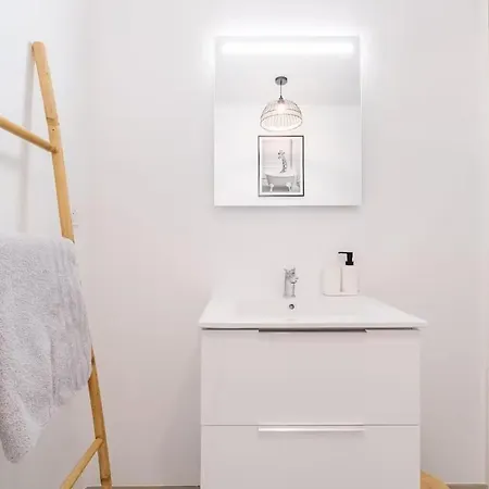 Industrial 2 Bedroom With Terrace, Parking And Wifi Lejlighed Toulouse