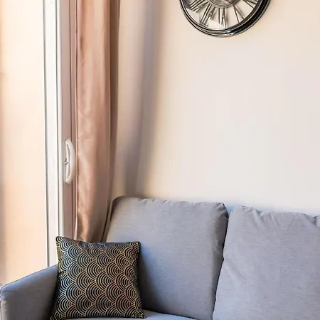 شقة Industrial 2 Bedroom With Terrace, Parking And Wifi تولوز