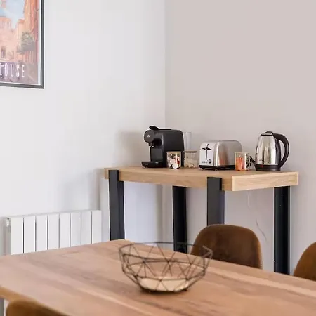 Industrial 2 Bedroom With Terrace, Parking And Wifi شقة *