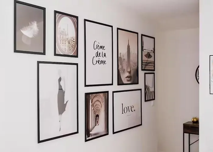 Industrial 2 Bedroom With Terrace, Parking And Wifi Appartamento